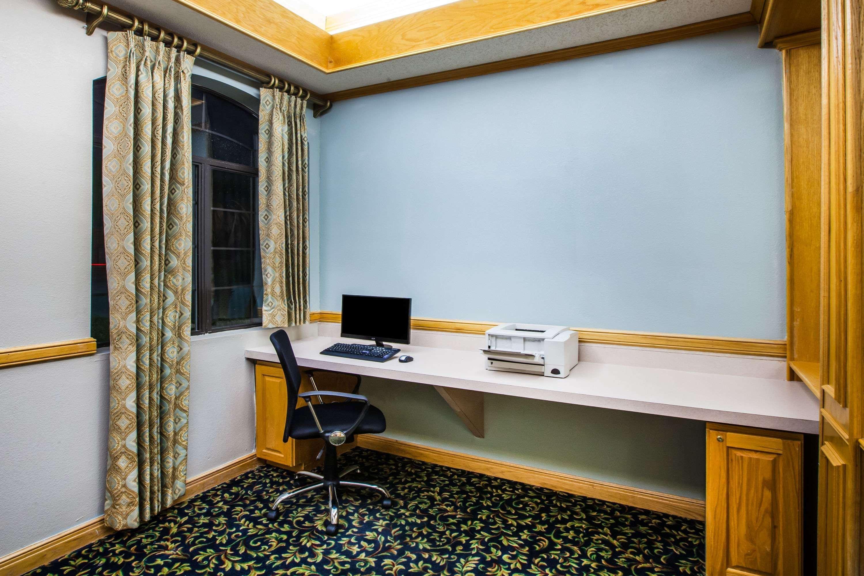 Days Inn & Suites By Wyndham Corpus Christi Central Екстер'єр фото