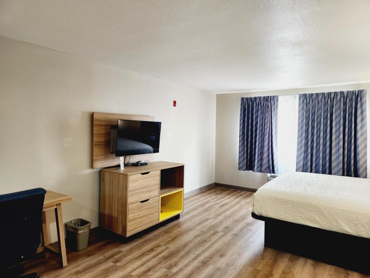 Days Inn & Suites By Wyndham Corpus Christi Central Екстер'єр фото