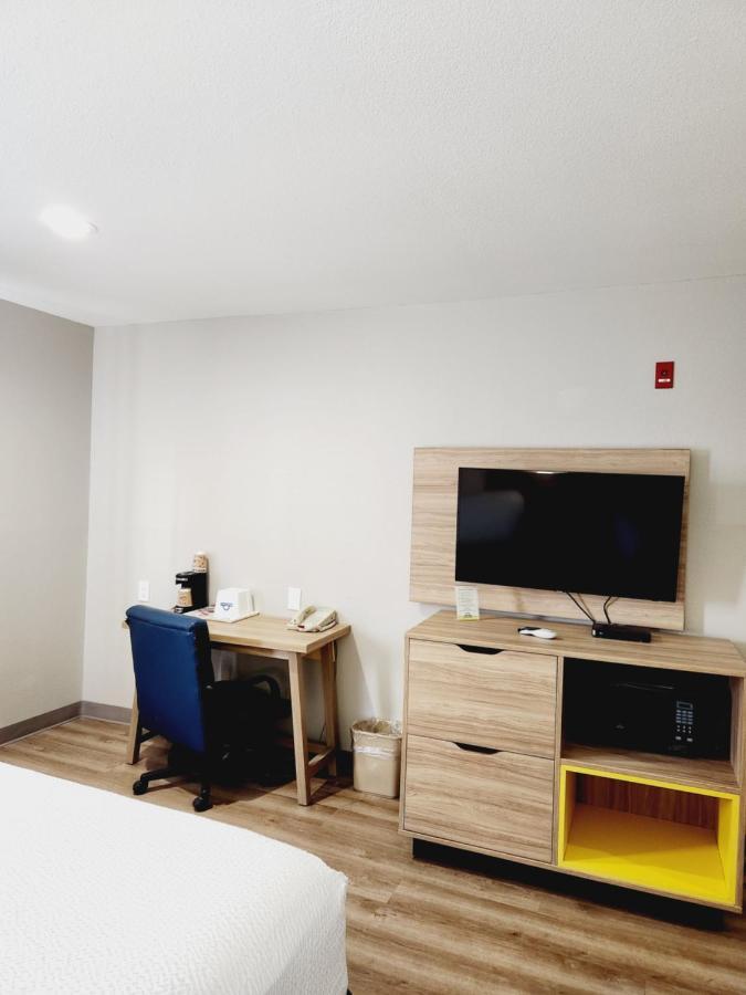 Days Inn & Suites By Wyndham Corpus Christi Central Екстер'єр фото