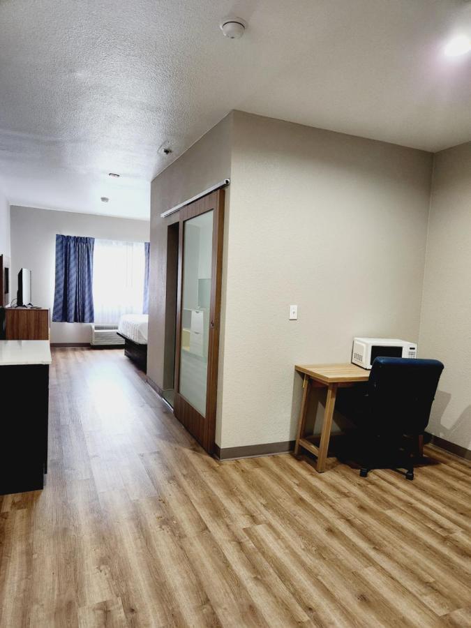 Days Inn & Suites By Wyndham Corpus Christi Central Екстер'єр фото
