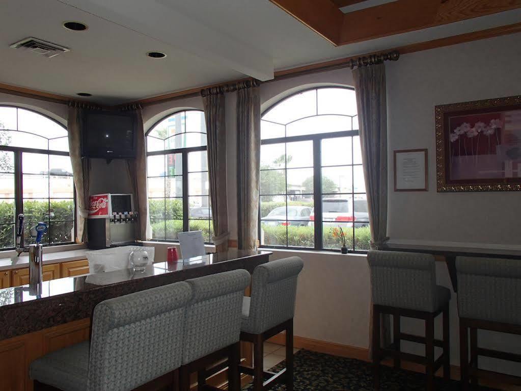 Days Inn & Suites By Wyndham Corpus Christi Central Екстер'єр фото