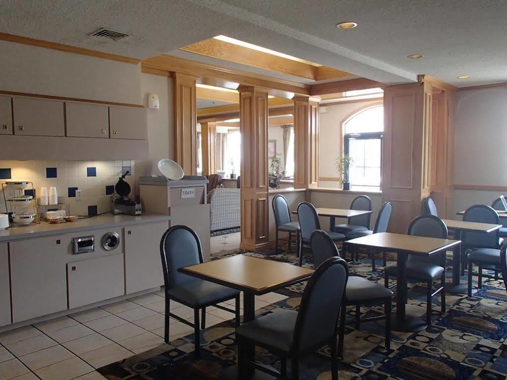Days Inn & Suites By Wyndham Corpus Christi Central Екстер'єр фото